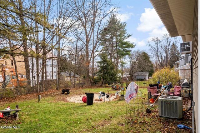 42 Seward Street, Saratoga Springs, NY 12866