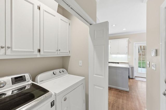 711 Chattahoochee Place, Gainesville, GA 30506