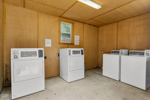 872 Deer Wood Lane, Chipley, FL 32428