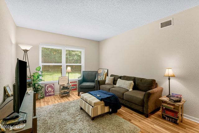 872 Deer Wood Lane, Chipley, FL 32428