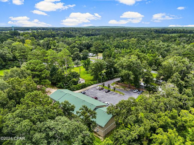 872 Deer Wood Lane, Chipley, FL 32428