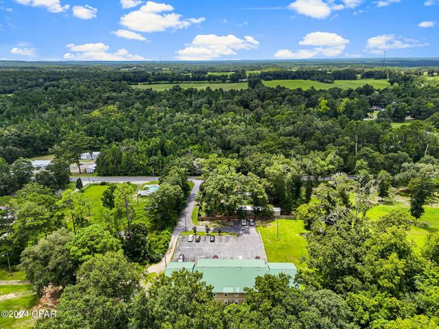 872 Deer Wood Lane, Chipley, FL 32428