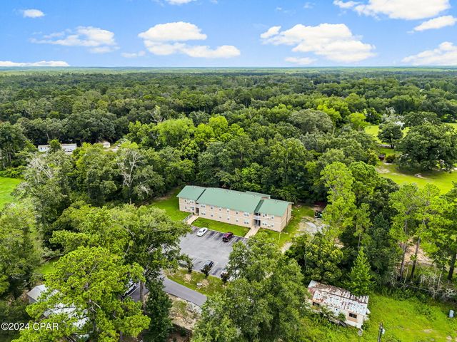 872 Deer Wood Lane, Chipley, FL 32428