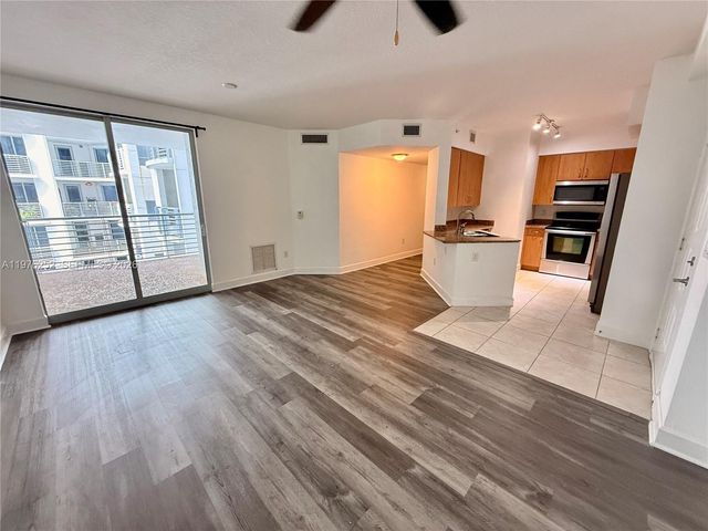 1830 Radius Dr 817, Hollywood, FL 33020