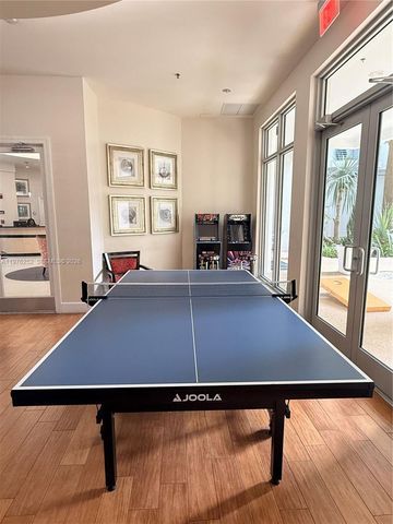 1830 Radius Dr 817, Hollywood, FL 33020