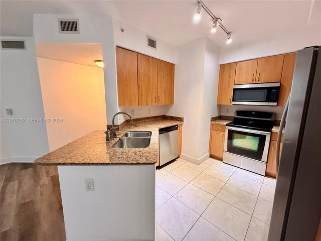 1830 Radius Dr 817, Hollywood, FL 33020