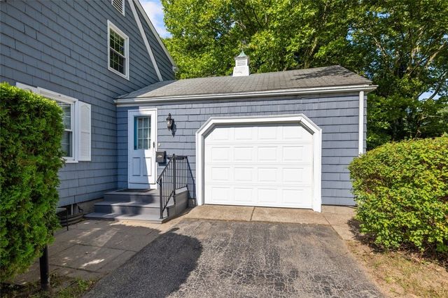 25 Honeywell Lane, Cumberland, RI 02864