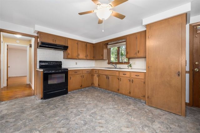25 Honeywell Lane, Cumberland, RI 02864