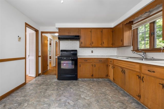 25 Honeywell Lane, Cumberland, RI 02864