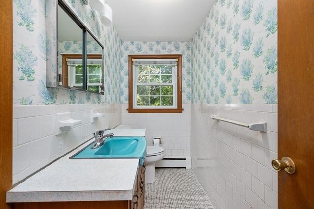 25 Honeywell Lane, Cumberland, RI 02864