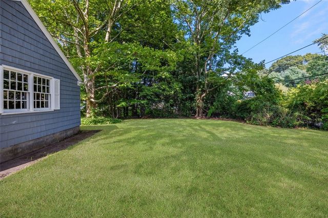 25 Honeywell Lane, Cumberland, RI 02864