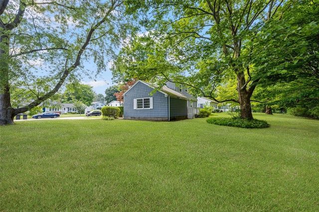 25 Honeywell Lane, Cumberland, RI 02864