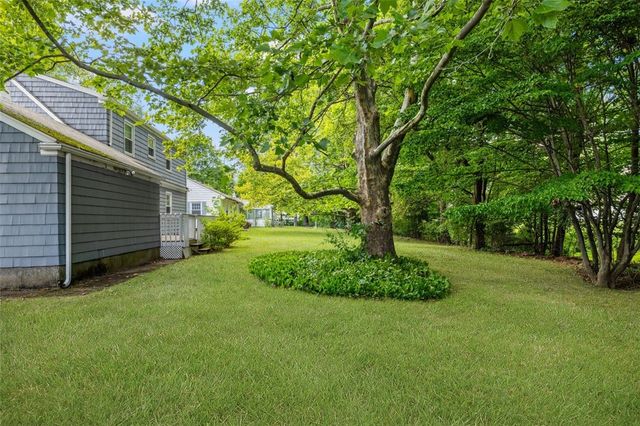 25 Honeywell Lane, Cumberland, RI 02864