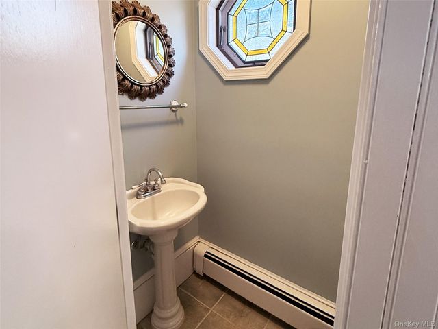 1055 Bridge Pointe Lane, Yorktown Heights, NY 10598