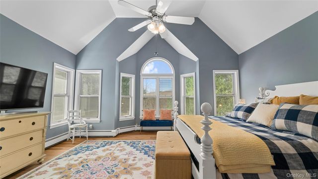 1055 Bridge Pointe Lane, Yorktown Heights, NY 10598