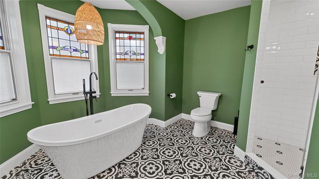 1055 Bridge Pointe Lane, Yorktown Heights, NY 10598