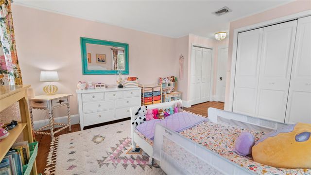 1055 Bridge Pointe Lane, Yorktown Heights, NY 10598