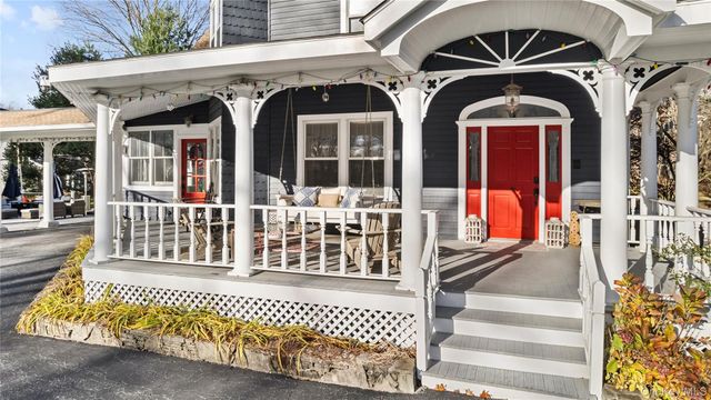 1055 Bridge Pointe Lane, Yorktown Heights, NY 10598