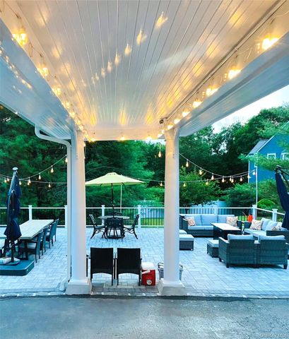 1055 Bridge Pointe Lane, Yorktown Heights, NY 10598