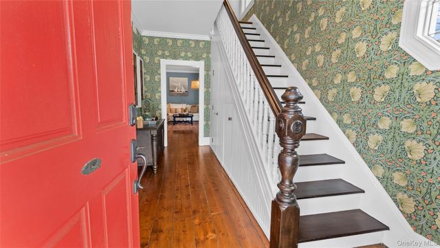 1055 Bridge Pointe Lane, Yorktown Heights, NY 10598