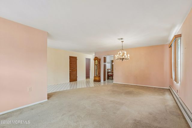 28 W Kinkora Court W, Toms River, NJ 08757
