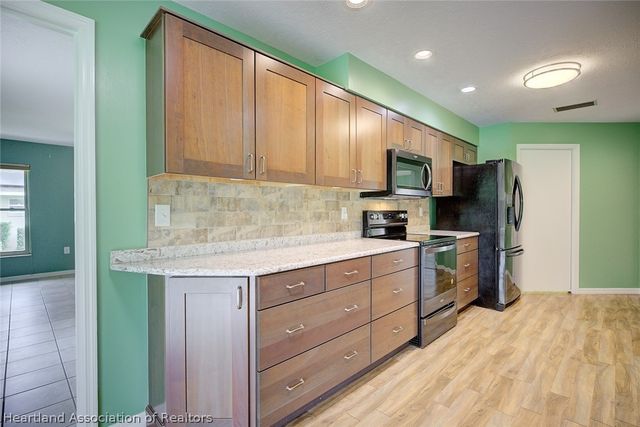3061 N Twin Lakes Drive, Avon Park, FL 33825