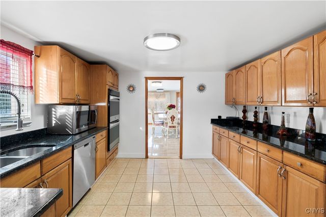 3302 Stiles Road, Van Buren, NY 13209