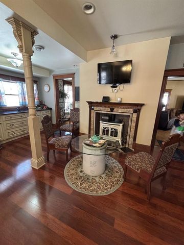 206 W RANDOLPH STREET, Rosholt, WI 54473