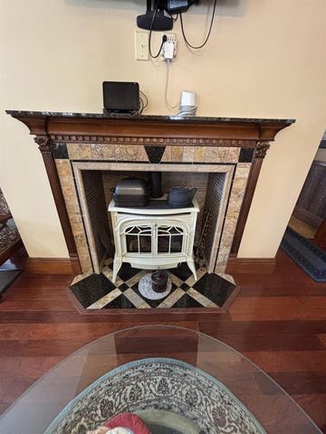 206 W RANDOLPH STREET, Rosholt, WI 54473