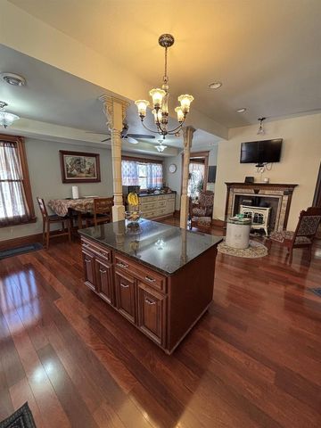 206 W RANDOLPH STREET, Rosholt, WI 54473