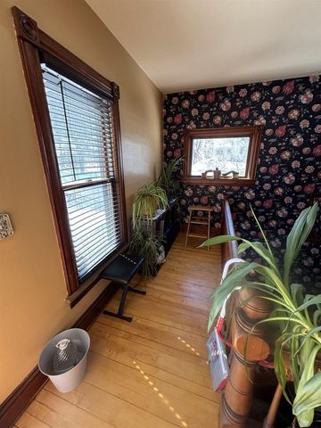 206 W RANDOLPH STREET, Rosholt, WI 54473