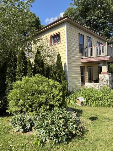 206 W RANDOLPH STREET, Rosholt, WI 54473