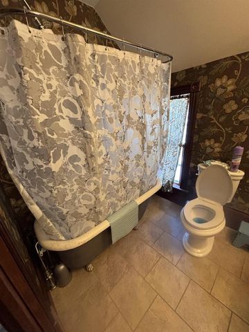 206 W RANDOLPH STREET, Rosholt, WI 54473