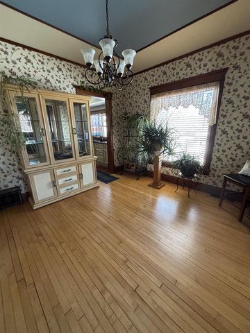 206 W RANDOLPH STREET, Rosholt, WI 54473