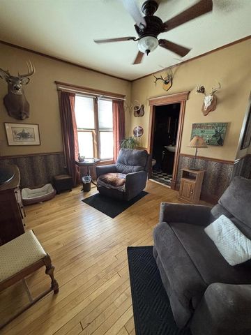 206 W RANDOLPH STREET, Rosholt, WI 54473