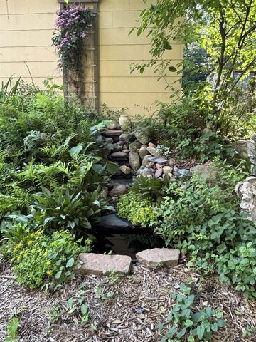 206 W RANDOLPH STREET, Rosholt, WI 54473