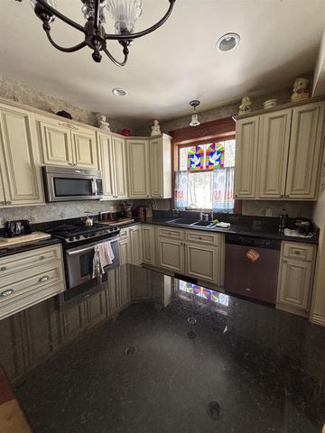 206 W RANDOLPH STREET, Rosholt, WI 54473