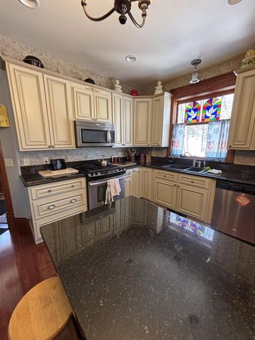 206 W RANDOLPH STREET, Rosholt, WI 54473