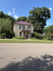 206 W RANDOLPH STREET, Rosholt, WI 54473