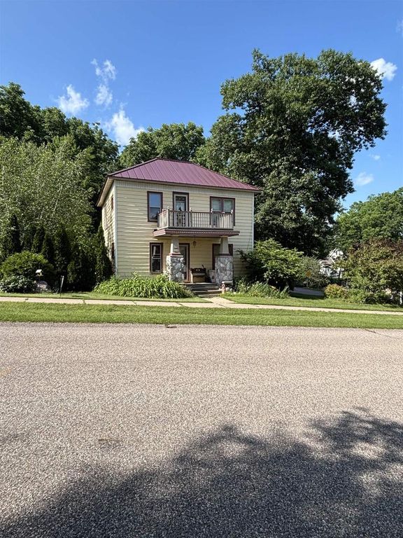 206 W RANDOLPH STREET, Rosholt, WI 54473