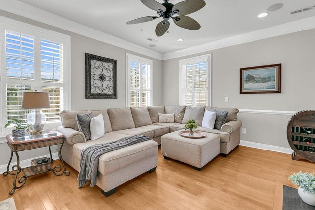 3552 Bagley Drive, Mount Pleasant, SC 29466