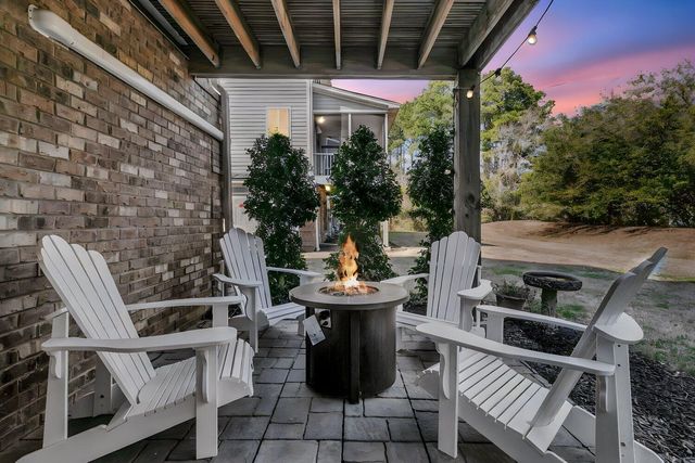 3552 Bagley Drive, Mount Pleasant, SC 29466