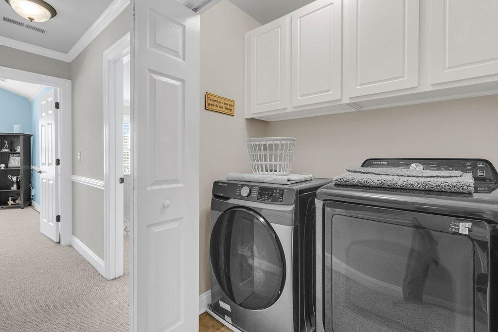 Image 36 of property listing at 3552 Bagley Drive, Mount Pleasant, SC 29466