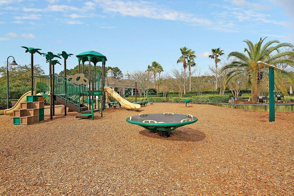 Image 49 of property listing at 3552 Bagley Drive, Mount Pleasant, SC 29466