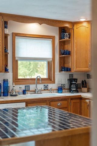 615 S WILD ROSE LANE, Appleton, WI 54914