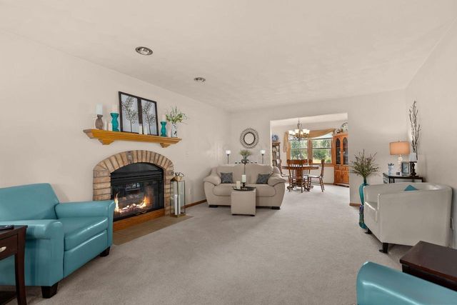 615 S WILD ROSE LANE, Appleton, WI 54914