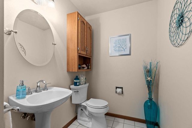 615 S WILD ROSE LANE, Appleton, WI 54914