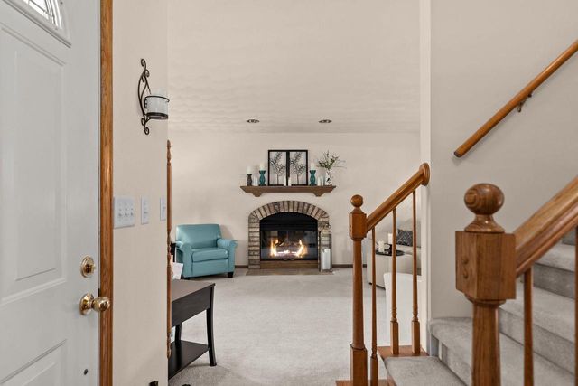 615 S WILD ROSE LANE, Appleton, WI 54914