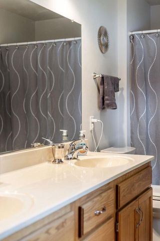615 S WILD ROSE LANE, Appleton, WI 54914
