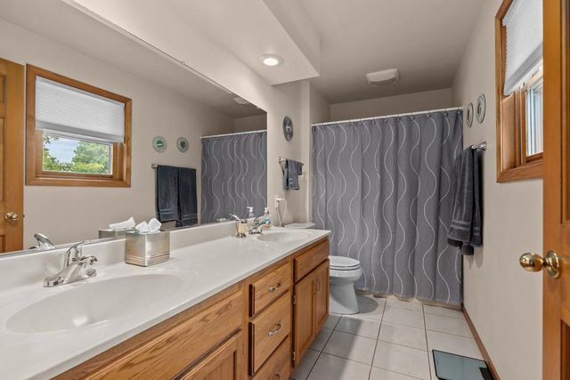615 S WILD ROSE LANE, Appleton, WI 54914